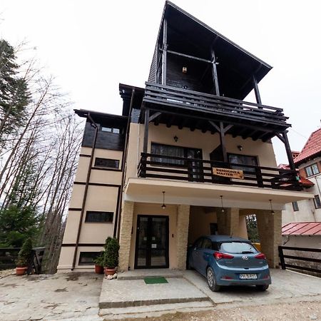 Pension Master Sinaia Exteriör bild