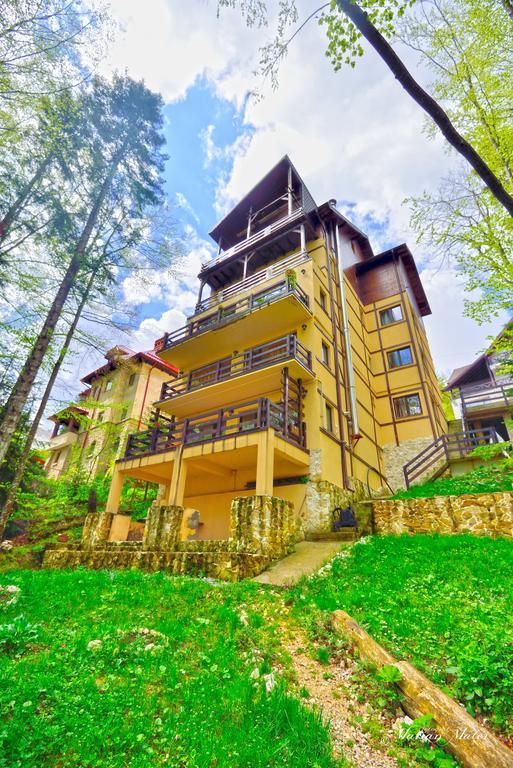 Pension Master Sinaia Exteriör bild